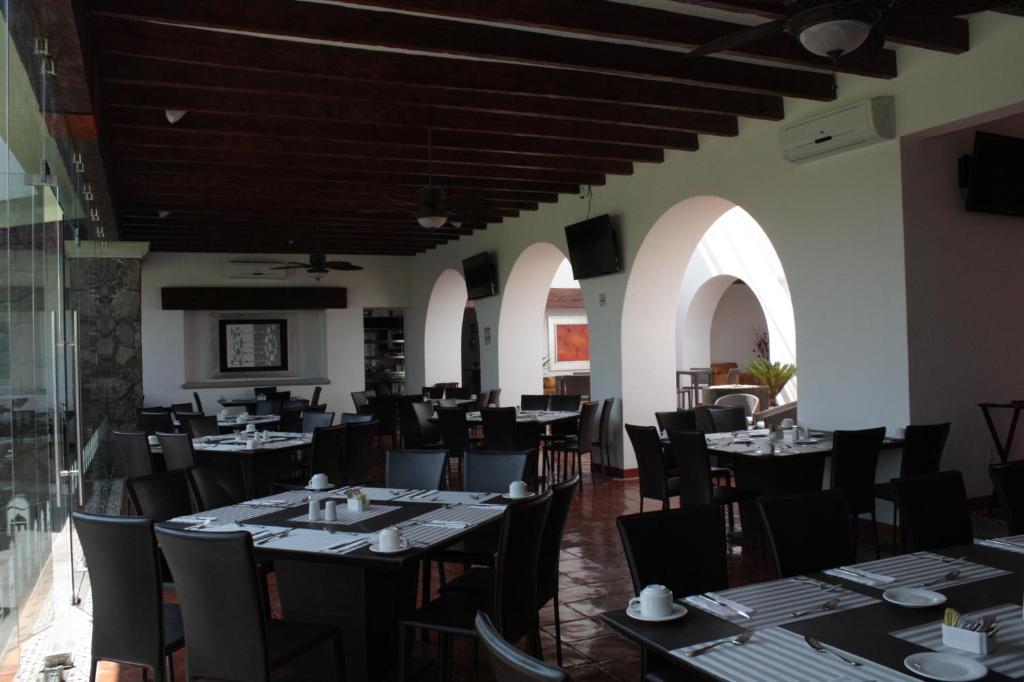 Hotel Villa Mexicana Golf & Equestrian Resort El Pueblito  Zewnętrze zdjęcie
